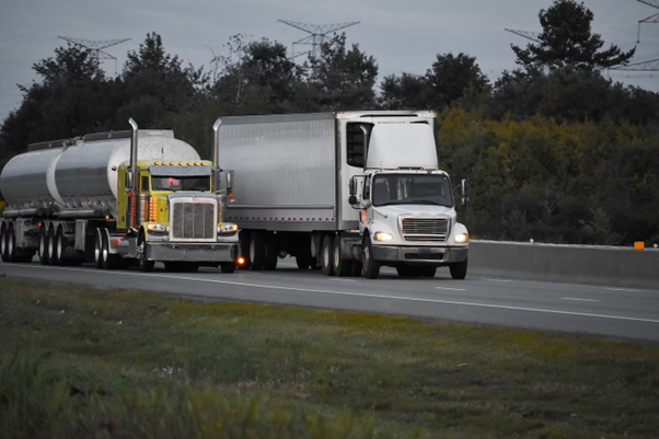 5 Common Causes of Truck Accidents According to Ontario Truck Accident Lawyers