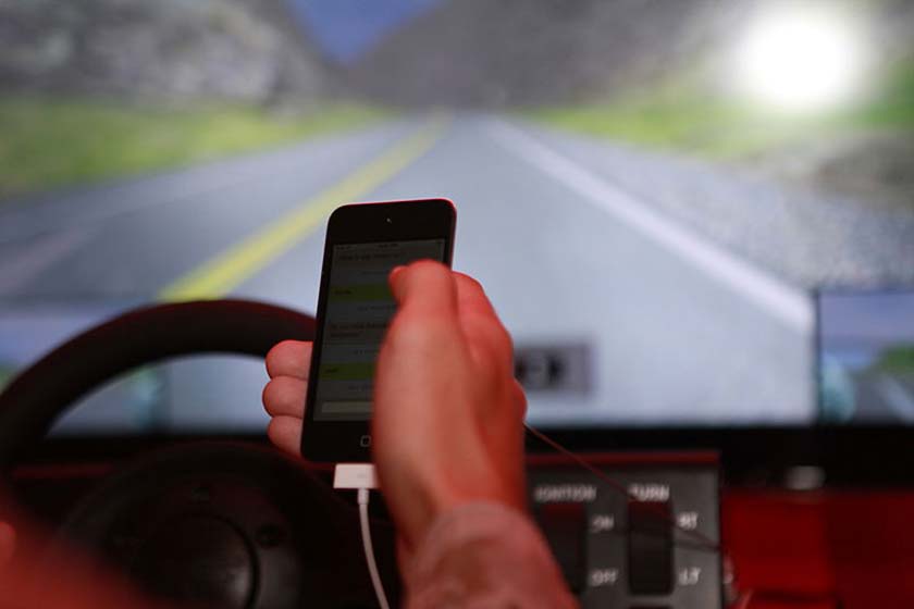 Distracted driving deaths surge in Ontario